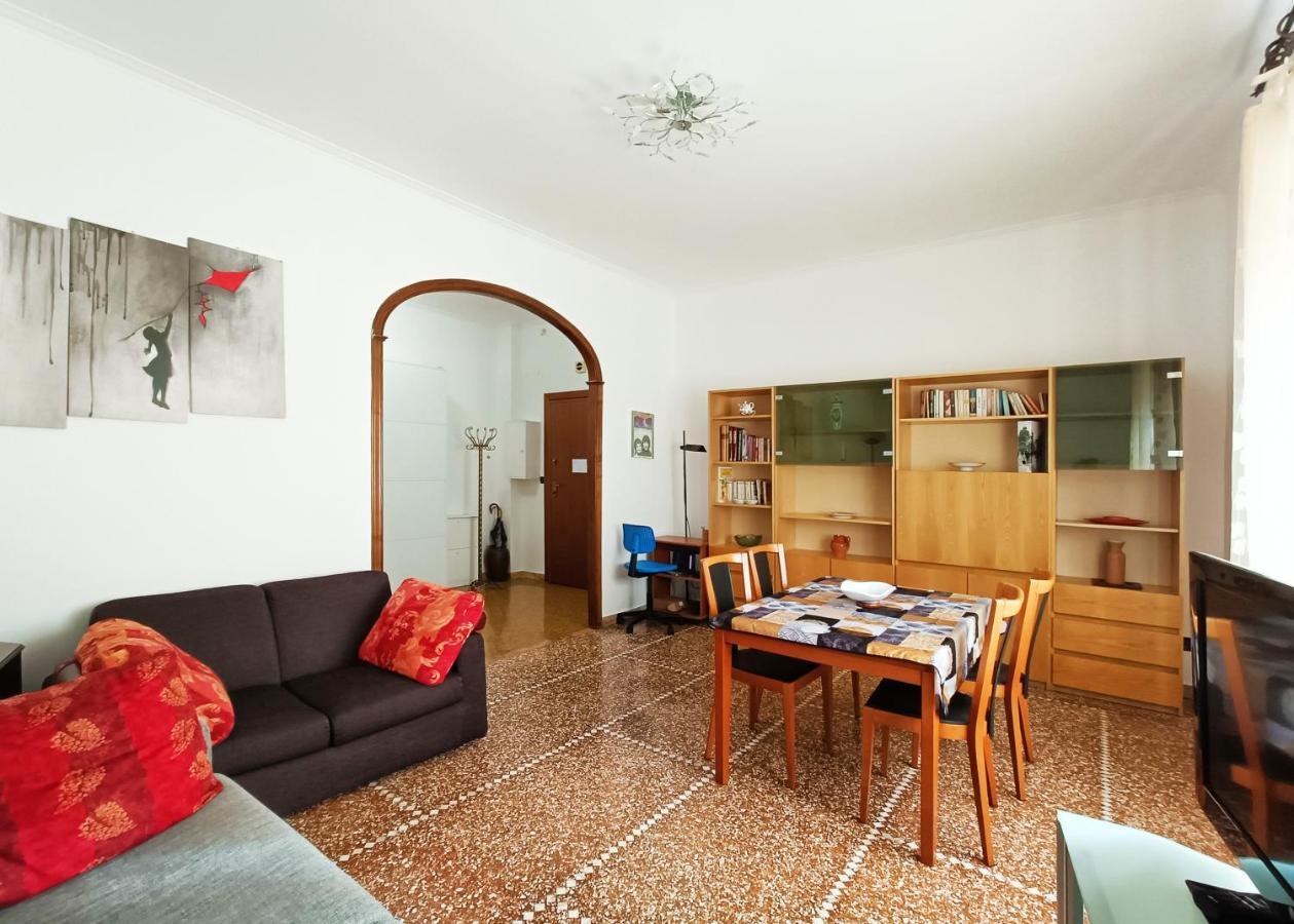 San Martino Appartament Con Parcheggio Privato Genoa Exterior photo